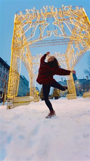 Freestyle Dance Cover in the Old Port of Montreal on Unhinged - Dance Cover 🥳💃 #shorts