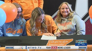 Krause signs with Tennessee Softball