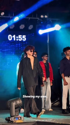 arshuu🌟 on Instagram: "Showing my own 📈 . .. . . #fashion#modeling#rampwalk#explorepage#fyp"