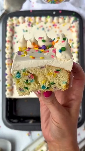1.1K views · 232 reactions | ✨ Torta funfetti ‍ Ingredientes...