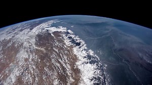 Let's build a green and peaceful future. Donate and join the movement. | Greenpeace Canada