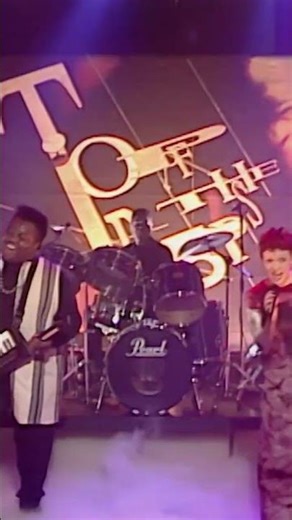 Happy birthday to the fabulous Cathy Dennis 🎂 Here she is performing Why? w/ D Mob @ Top of the Pops