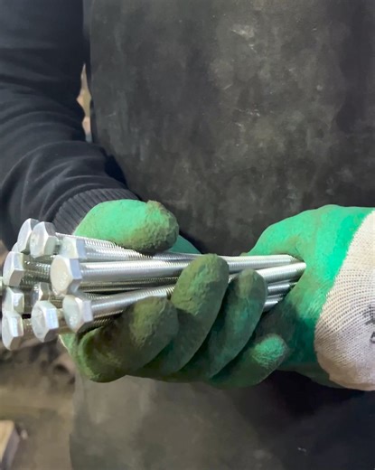 54K views · 1K reactions | Turning Bolts into a Powerful Kukri Knife : Blacksmithing Mastery  #kukri #kukriknife #blacksmith | Knives Project | Facebook