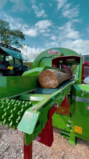 Démonstration d’un combiné à bois Express disk 1100