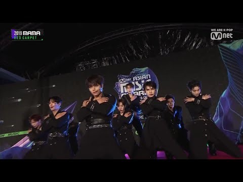 UNINE [ Set it off ] Performance by MAMA Red Carpet 2019