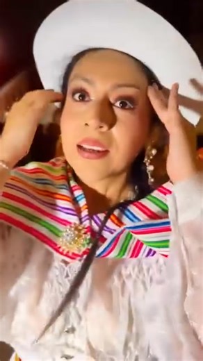 ((🔴))#Carnaval | La comparsa "Las Malcriadas" estan dejando sin aliento a la multitud con su presentación en la ciudad de Huamanga Ayacucho #Ayacucho #Carnaval | CUBA TV Canal 8