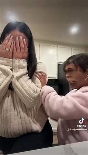 Create lists of funny and entertaining