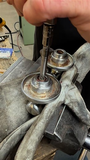 a little luck a little skill but a huge fix pulling out a 303 rod that snapped in a springer. cant weld to 303 so that option was off the table. #win #choppershit #brokenbolt #extraction #threetwochoppers | Three Two Choppers