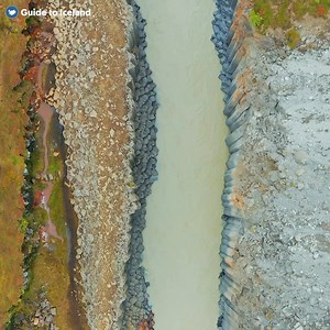 123K views · 3K reactions | Stuðlagil Canyon is one of Iceland’s best-kept secrets! ✨✨ Home to the country’s largest collection of basalt rock columns, this hidden gem is made even more stunning by the vibrant blue-green glacial river flowing through it. A must-visit for nature lovers! ️ | Guide to Iceland | Facebook