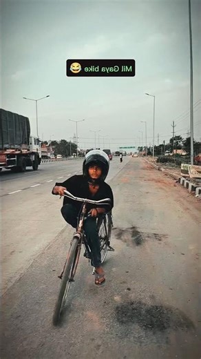 galat ghar me janam liye 😂 #funny #reels #viral #comedy #short #love #vlog #shorts #videos #funny