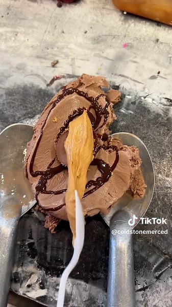 Indulge in Peanut Butter Cup Perfection at Cold Stone