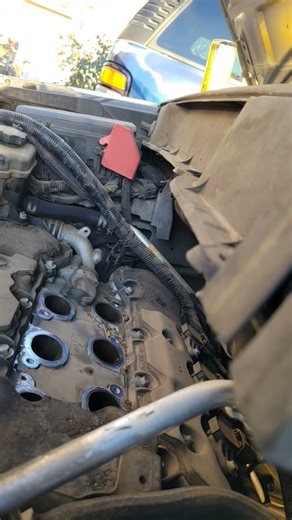 changing the manifold gaskets and cleaning the funky throttle body on the 2012 chevy traverse.