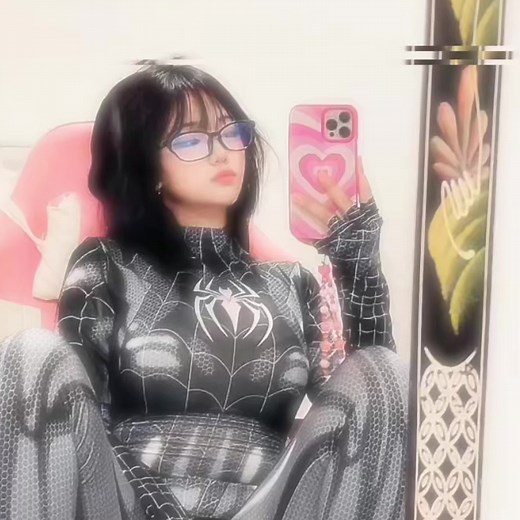 Exploring the Symbiote Transformation in Spider-Man