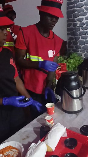 2.1K views · 12 reactions | Dites nous vraiment si vous connaissez un autre service café aussi professionnel que Service café G&B | Service café G&B | Facebook