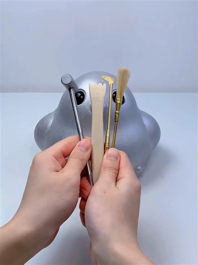 Experience Ultimate ASMR Calm with Squishy Sounds