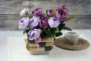 DIY Wine Cork Planter - How to Make a Beautiful Wine Cork Planter