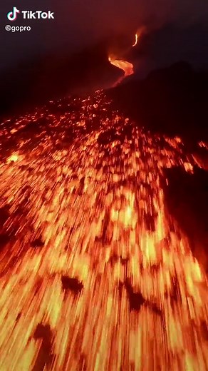 Exploring the Majestic Pacaya Volcano with Julio Carvajal's Drone