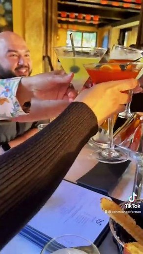 Mastro’s Ocean Club | Newport Beach | California | Seafood Tower | Steak | Apple Martini #mastros