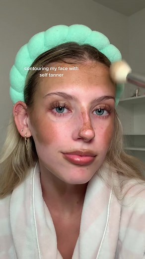 Face Contouring with Self Tanner Tutorial
