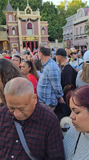 Still over an hour and a half before the show and they let those who are standing room only try to find a space. OK..I might not be in a white chair but being here since 9am has paid off. Mr. SMS is sitting and we have a dream view. I want to acknowledge the Disney Cast Members who have managed the crowd with kindness, grace and understanding. They have not been treated very well by some guest and it makes my heart so sad. Kindness is free and so appreciated. These folks are just doing their job