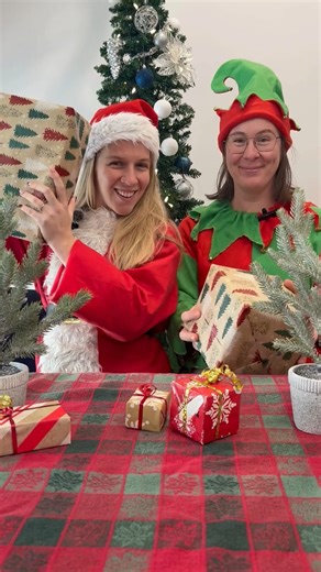 🎁😴 Le Père Sommeil est passé… Masques, accessoires CPAP et essentiels pour mieux dormir… voici un aperçu de ce que nos patients ont reçu pour prendre soin de leurs nuits 💙 👉 Et vous, quel cadeau “sommeil” avez-vous reçu (ou offert) pour bien terminer 2025? ✨ Faites comme Mélanie et offrez le sommeil à vos proches. N’oubliez pas : vous pouvez encore commander sur notre site web pour finir l’année confortablement avec de nouveaux accessoires. 📍 Nous sommes ouverts durant le temps des Fêtes :