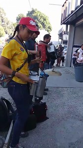 9.2M views · 72K reactions | Pero qué cumbión se armó en unos tacos de Tijuana. Ay que bonito es bailar señores. | Yo Amo Tijuana | Facebook