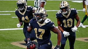 Drew Brees finds Emmanuel Sanders for 11 yard touchdown vs Packers