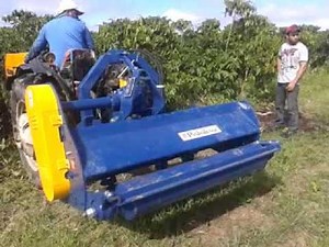 Pinhalense Mecanização - Triturador TPL-160 ( Leve )