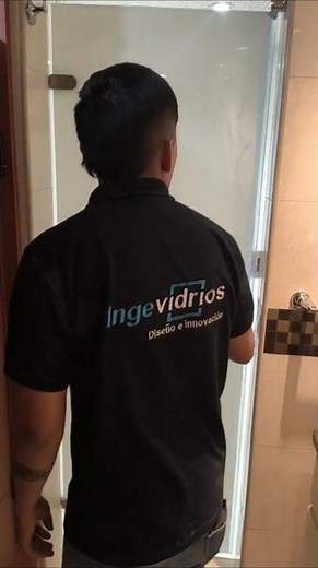 Puerta de baño en vidrio templado ✨ Elegancia + Resistencia