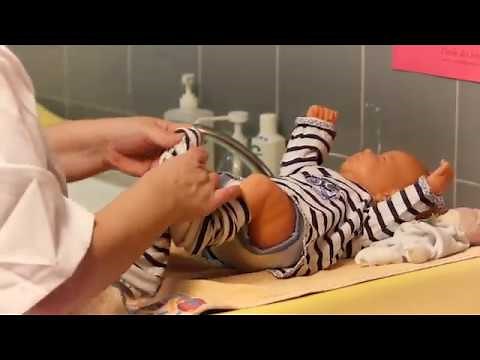 Cours vidéo ECOLEMS- CAP AEPE - l'habillage du nourrisson