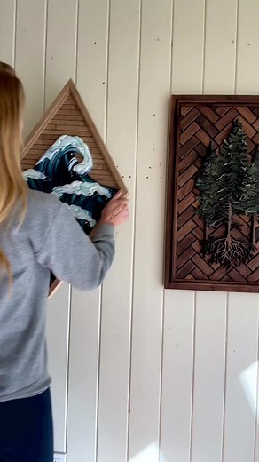 Beautiful scroll saw work, as always by Lauren of Wild Wood Creative. We are loving this new nature inspired collection! You can find scroll saws, blades, and all of the accessories for scrolling over on bearwood.com.Happy Monday everyone! #bearwoodsupply #scrollsaw #scrollsawartist | Bear Woods Supply Company