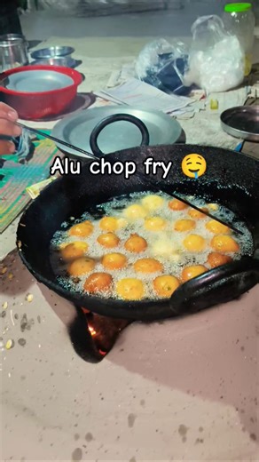 Fry & Smash It – Secret Aloo Chop Recipe#AlooChop #FryItUp #StreetFoodFire #CrispyChop #BengalSnacks