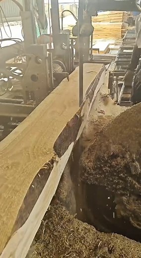 High precision manual wood sawing skills | Wood Factory