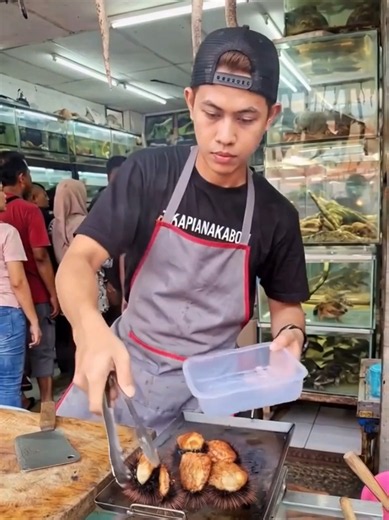How Sapimart Serves Delicious Street Food Customers Love