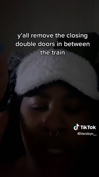 #stitch with @nbcnewyork I was just abt to close the app but wow, less seat when they’ve already taken seats away at the actual train stations is just a slap in the face. I wanna scream #itsrobyn__ #nyc #mta #mtatrain #newtrain #newtrains #newyorkcity #newyork #metro