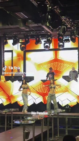 Du lịch Nha Trang thì phải ghé Paradise Club - Quán Bar lớn nhất ở Nha Trang một lần cho biết #barnhatrang #paradiseclubnhatrang #nightclub #bookingbar #nhatrang