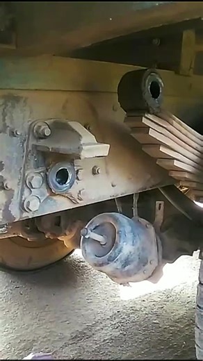 Santosh Patti Mistry on Instagram: "Replace a Broken Leaf Spring Shackle on a Truck . . . . #auto #automotive #mechanical #mechanic #leafspring #Shackle #replacement #reels #reelsinstagram #mechanicguru #santoshpattimistry"