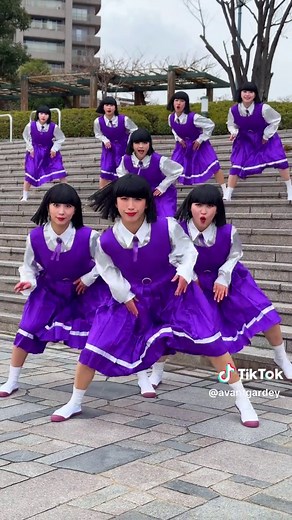 アバンギャルディ (Avantgardey) の「DABIDIDIBIDI」ダンス | アバンギャルディ aoi