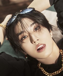 HAN "Close" - -Stray Kids - SKZ-PLAYER-