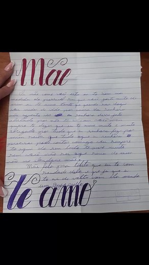 Handwritten Letters in Spanish: A Visual Love Letter