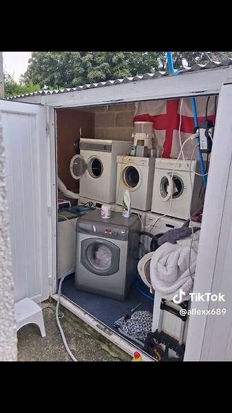 I acc love this machineee. first machine since the fvcked up ct . hotpoint wd640 is in good condition this time. #hotpoint