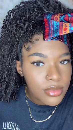 using edge effect’s edge control, scarf, and brush 😚 #fyp #protectivestyles #naturalhairjourney #edges #supportblackcreators