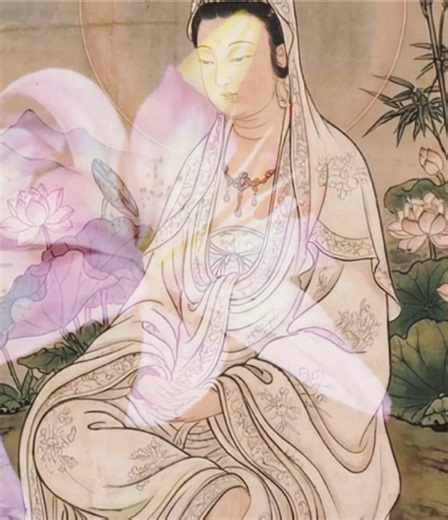 Namo Avalokitesvara, Named after the cintamani jewel and dharmachakra wheel held in his hands, Cintamanicakra Avalokitesvara is one of six principal forms of the bodhisattva, who preside over the six realms of samsara. Usually depicted with six arms, each hand bears different implements to liberate all sentient beings with great compassion. #foryoupage #fyp #guanyin #buddhism #viral