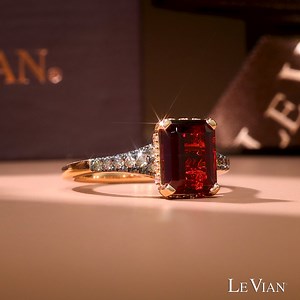 Le Vian’s most popular styles are on sale this Holiday season but for a limited time only! Don’t miss the best deals of the season. | LeVian