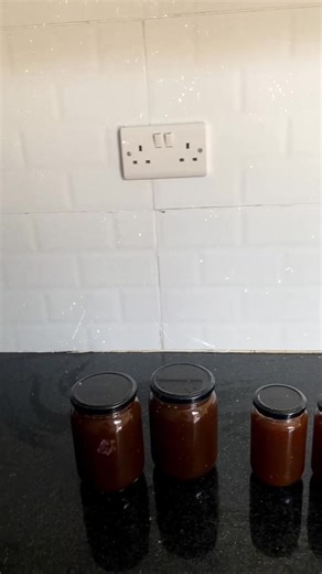 PURE NATURAL HONEY FOR SALE! 🍯 Straight from the hive to your home 🐝 ✅ 100% Pure & Natural ✅ No sugar added ✅ No chemicals ✅ Rich in nutrients & healing properties ✨ Benefits: • Boosts immunity • Good for digestion • Helps with cough & flu • Great for skin & energy • Safe for the whole family 📦 Available in different sizes 🚚 Delivery available 💰 Affordable prices 📞 Place your order now! Your health is our priority | Golden Pure Honey