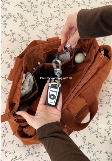 The Perfect Work Tote Bag for Everyday Use