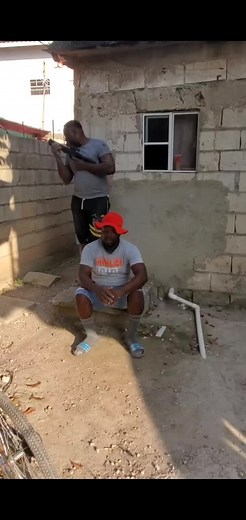 Gangster mek wrong talk 😅😅😅😅😂😂😂😂🤣🤣🤣🤣#faketoys #fakegun⚠️ #funny #vybes #fyp #tiktok #toygun⚠️