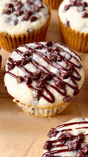 29K views · 2.5K reactions | Buttermilk Chocolate Chip Muffin 拏...