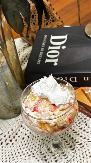 @jians_kitchen_ on Instagram: "Fruit Salad 🥗🍓 This is a simple and easy fruit salad recipe. It contains apple, melon, banana, strawberries, orange, and mango. Add a little orange juice and lemon juice, then finish with whipped cream. You can also add (qashta) — it will make it even more delicious. Enjoy your meal! 😋🍊🍌"