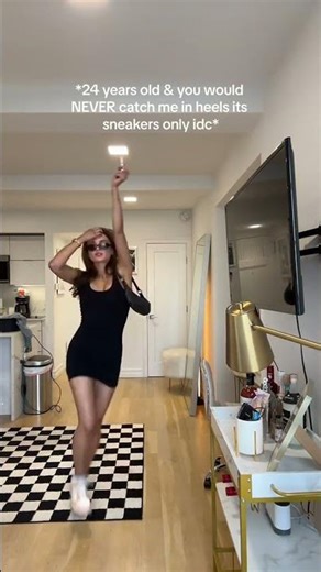 heels hurt so bad ??? 😭